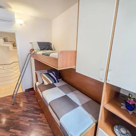 Apartment Palazzina Cieloterra In Pieno Centro